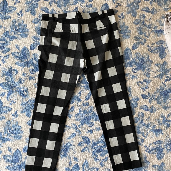 Gingham Cropped Pant - Size 8 - Picture 6 of 9